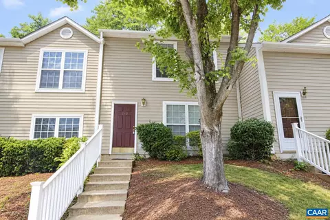 113 Waterbury Ct, Charlottesville, VA 22902
