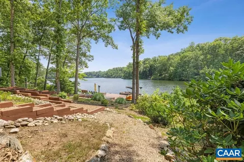 View/Area - 21 Clark Ct, Palmyra, VA 22963 photo 3 of 5