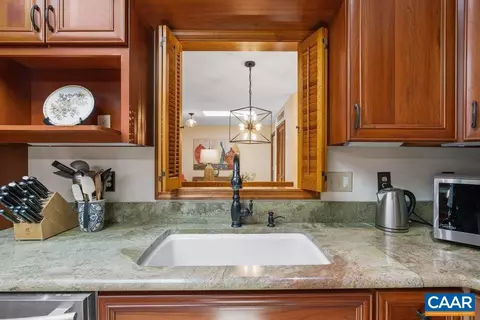 Kitchen - 21 Clark Ct, Palmyra, VA 22963 photo 7 of 9