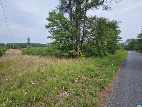 4 Ac Penlan Rd, Arvonia, VA 23004