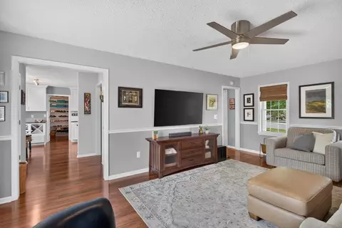Entry Way - 103 Willow Dr, Dayton, VA 22821 photo 5 of 10