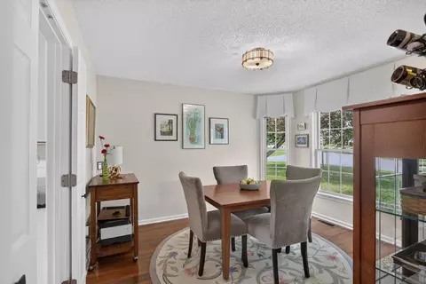 Dining - 103 Willow Dr, Dayton, VA 22821 photo 2 of 5