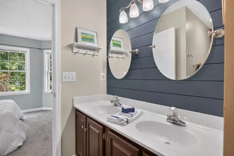 Bath - 103 Willow Dr, Dayton, VA 22821 photo 3 of 7