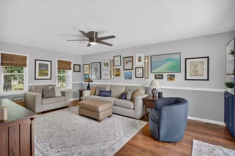 Living - 103 Willow Dr, Dayton, VA 22821 photo 1 of 4