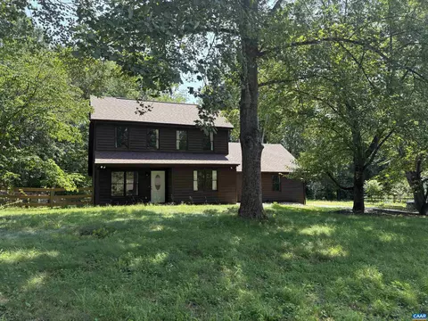 29 Monish Dr, Palmyra, VA 22963