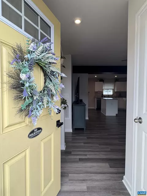 766 Carson Cir, Grottoes, VA 24441