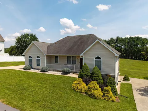1655 Briarcrest Dr, Harrisonburg, VA 22801