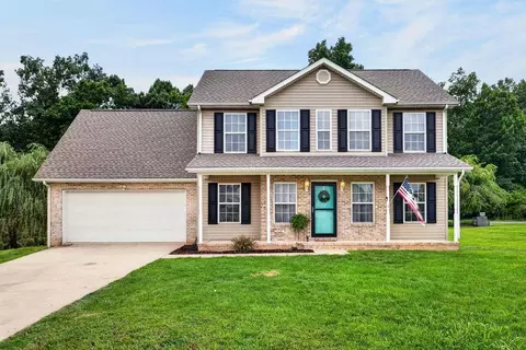7 Little John Ct, Waynesboro, VA 22980