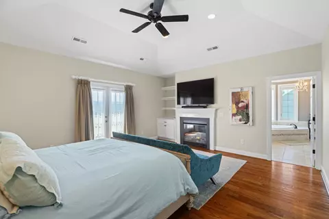 Bedroom - 2420 Village Dr, Waynesboro, VA 22980 photo 3 of 9