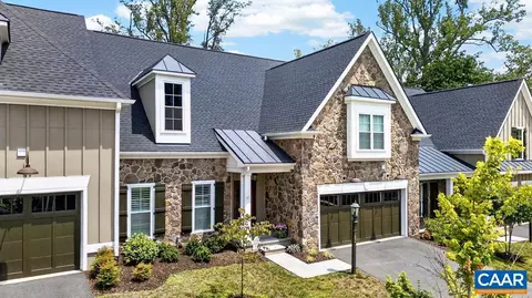 323 Avondale Ln, Crozet, VA 22932