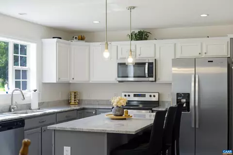 Kitchen - 64 Pine Rd, Louisa, VA 23093 photo 6 of 7