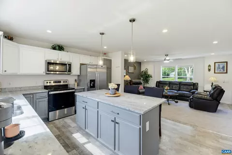 Kitchen - 64 Pine Rd, Louisa, VA 23093 photo 4 of 7