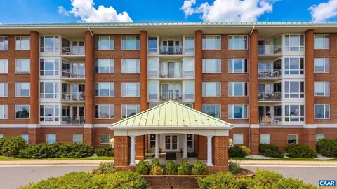 500 Crestwood Dr #2503, Charlottesville, VA 22903