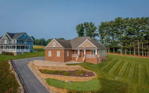1540 Marigold Cir, Harrisonburg, VA 22801