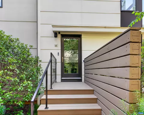 1130 E High St E #M, Charlottesville, VA 22902