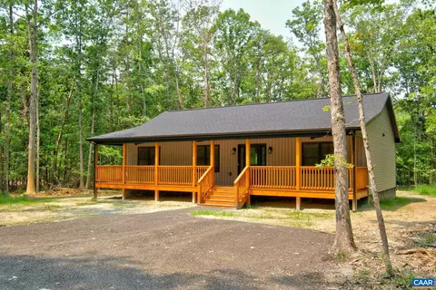 125 Forest Chapel Ln, Crimora, VA 24431