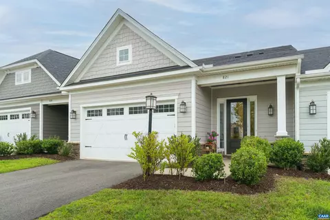 821 Heathfield Ln, Crozet, VA 22932