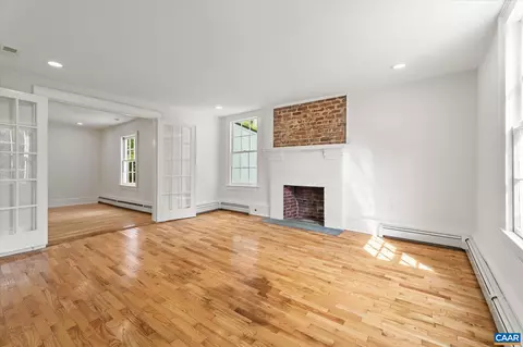 Living - 1663 Wilmington Rd, Palmyra, VA 22963 photo 2 of 4