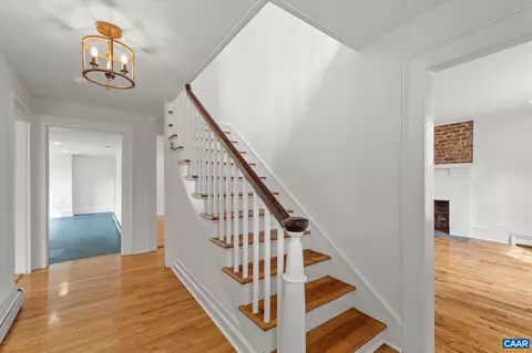 Entry Way - 1663 Wilmington Rd, Palmyra, VA 22963 photo 2 of 5