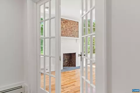 Entry Way - 1663 Wilmington Rd, Palmyra, VA 22963 photo 3 of 5