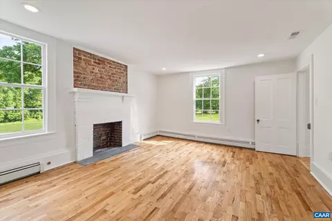 Living - 1663 Wilmington Rd, Palmyra, VA 22963 photo 3 of 4