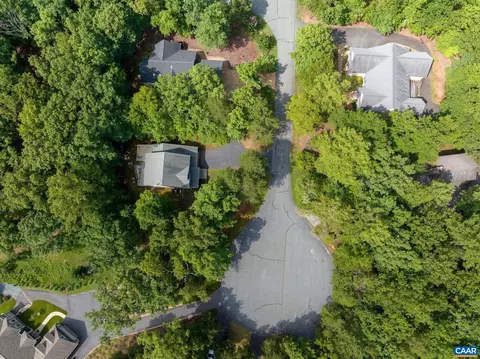 View/Area - 39 Cliftwood Rd, Palmyra, VA 22963 photo 5 of 7