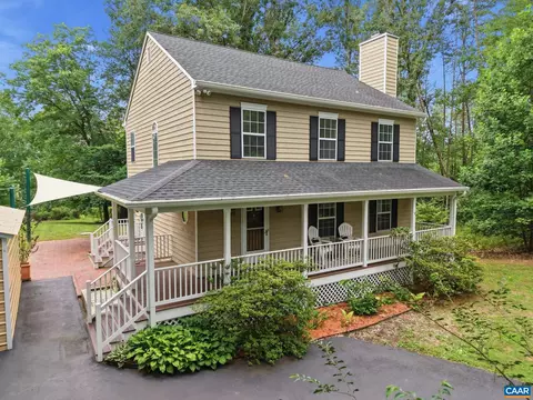209 Hall Dr, Barboursville, VA 22923
