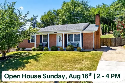 1418 Aiken St, Staunton, VA 24401