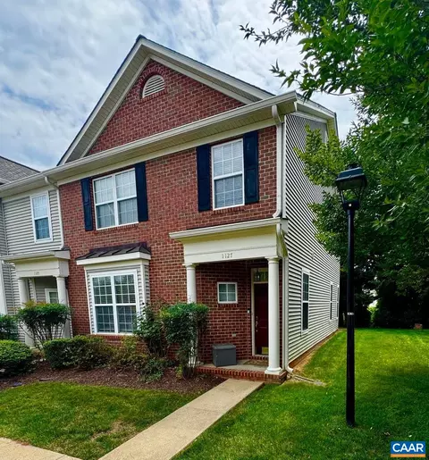 1127 Somer Chase Ct, Charlottesville, VA 22911