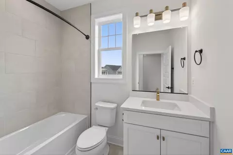Bath - 471 Postles Rd # A, Charlottesville, VA 22901 photo 3 of 3