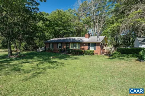 5071 Rolling Rd S, Scottsville, VA 24590