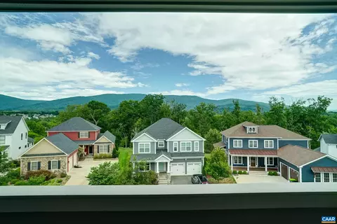 3500 Rowcross St, Crozet, VA 22932