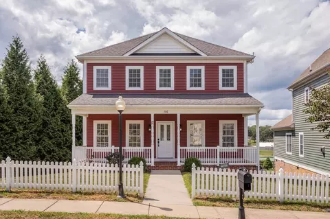 106 Bell Creek Dr, Staunton, VA 24401