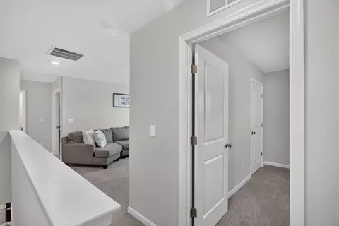 Entry Way - 115 Waterfront Dr, Raphine, VA 24472 photo 7 of 12