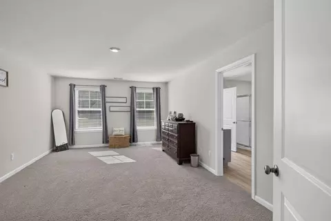 Entry Way - 115 Waterfront Dr, Raphine, VA 24472 photo 4 of 12