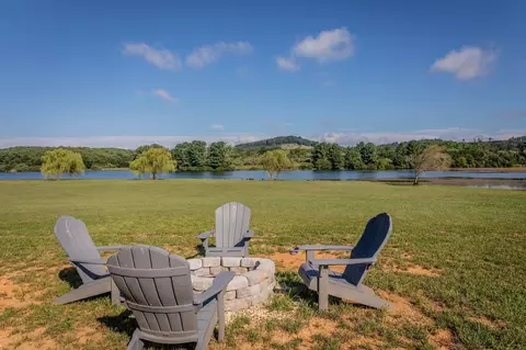 View/Area - 115 Waterfront Dr, Raphine, VA 24472 photo 4 of 7