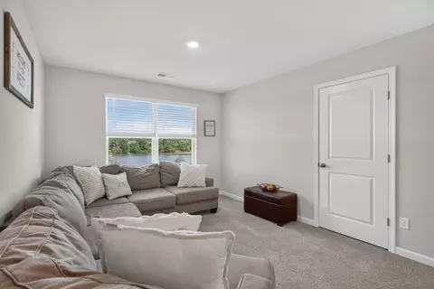 Entry Way - 115 Waterfront Dr, Raphine, VA 24472 photo 9 of 12