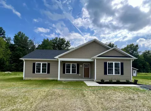 103 14th St, Grottoes, VA 24441