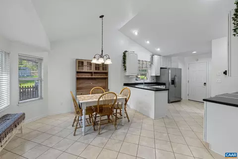Dining - 10 Nahor Dr, Palmyra, VA 22963 photo 2 of 3