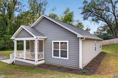 108 Bollingbrook Dr, Charlottesville, VA 22911