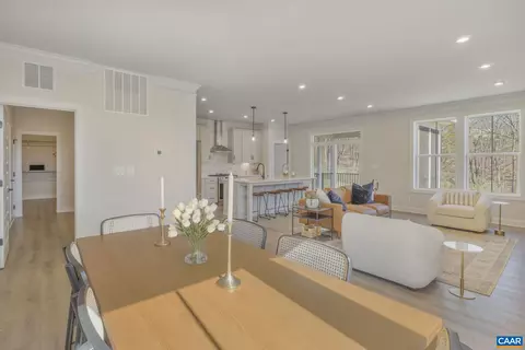 Dining - 128 Marcella St # E, Charlottesville, VA 22911 photo 3 of 3