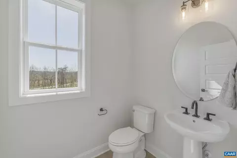 Bath - 128 Marcella St # E, Charlottesville, VA 22911 photo 1 of 6