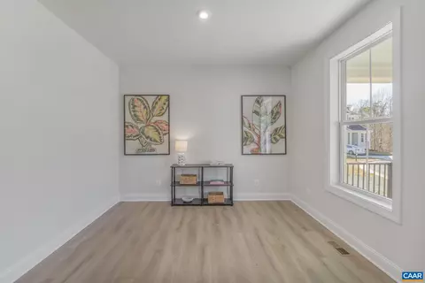 Living - 128 Marcella St # E, Charlottesville, VA 22911 photo 1 of 4
