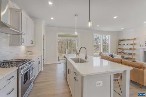 Kitchen - 128 Marcella St # E, Charlottesville, VA 22911 photo 4 of 5