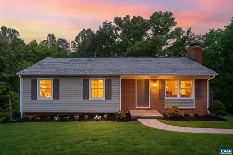 2208 Banbury St, Charlottesville, VA 22901