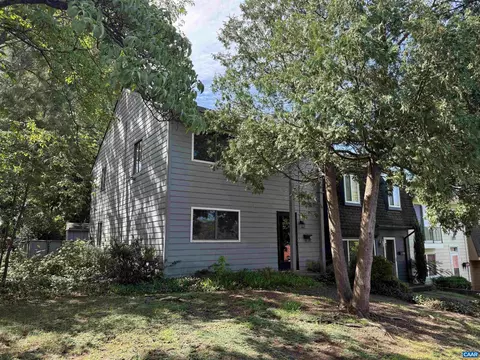 56 Woodlake Dr, Charlottesville, VA 22901