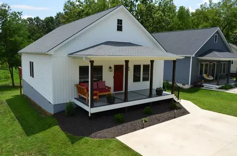 924 Gordon St, Staunton, VA 24401