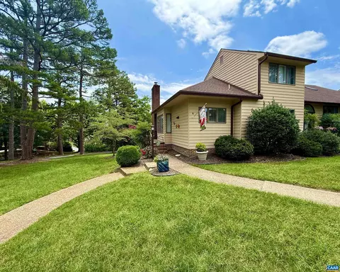 Exterior - 8 Shannon Pl, Staunton, VA 24401 photo 5 of 5