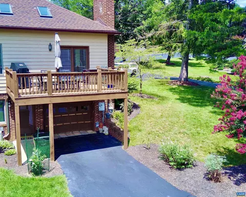 Exterior - 8 Shannon Pl, Staunton, VA 24401 photo 2 of 5