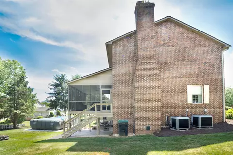Exterior - 105 Amber Ln, Bridgewater, VA 22812 photo 8 of 17